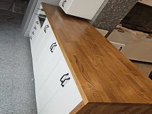 Кухонная столешница из сращенного дуба, массив дерева