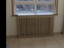 Деревянный подоконник из массива и экран, дуб