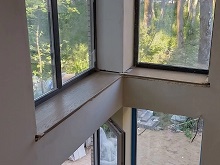 Подоконник из массива дерева