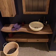 В разделе "Мебель для ванной" появились новые модели навесных шкафов, тумб из цельного массива дерева.  