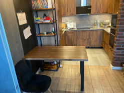 Новые фотографии готовых работ: стол в стиле лофт, кухонная столешница, подоконник с декоративным экраном, столешница из ясеня.